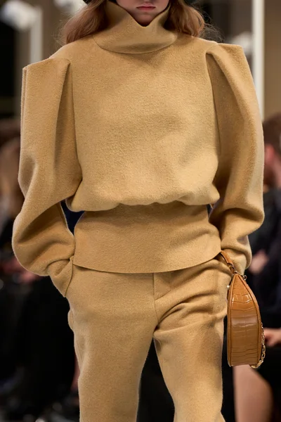 Look 120